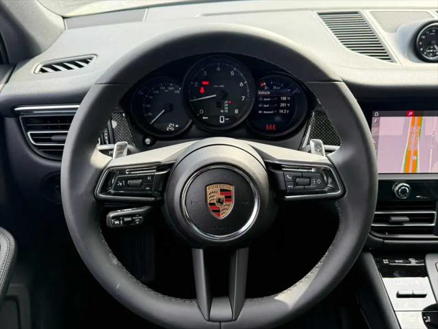 2025 Porsche Macan Macan