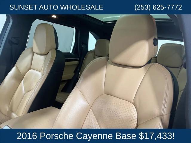 2016 Porsche Cayenne Standard