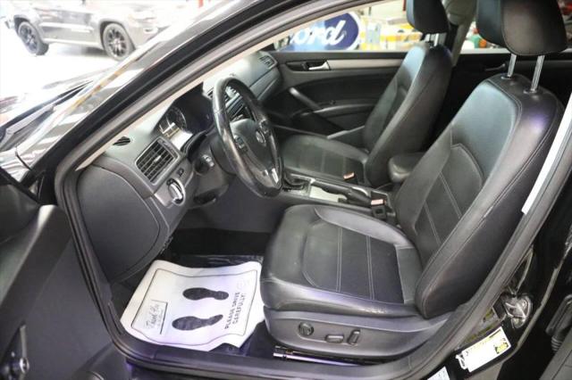 2014 Volkswagen Passat 1.8T SE