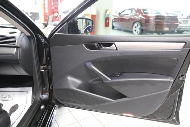 2014 Volkswagen Passat 1.8T SE