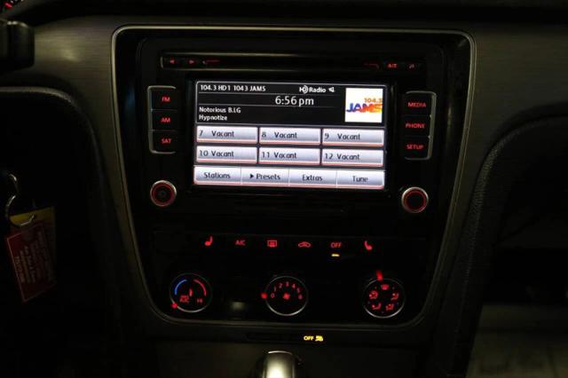 2014 Volkswagen Passat 1.8T SE