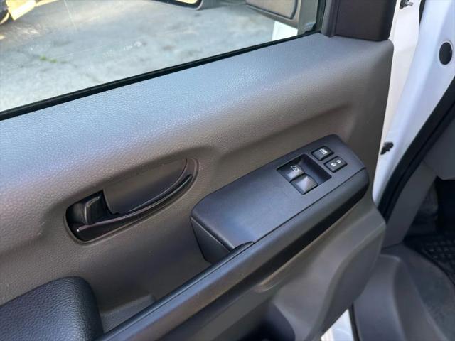2021 Nissan 3500 SV Standard Roof V8