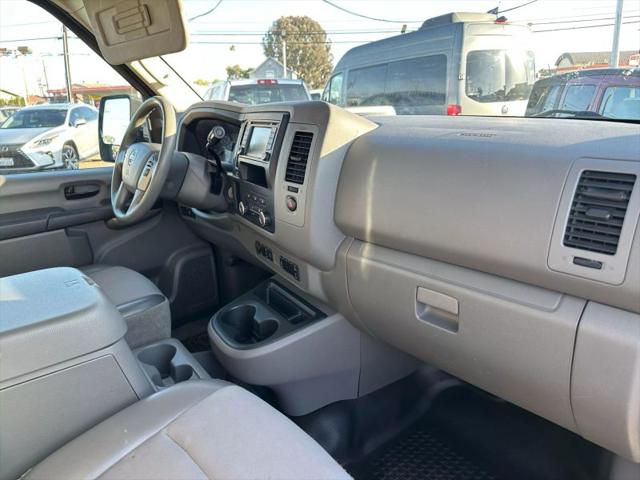 2021 Nissan 3500 SV Standard Roof V8