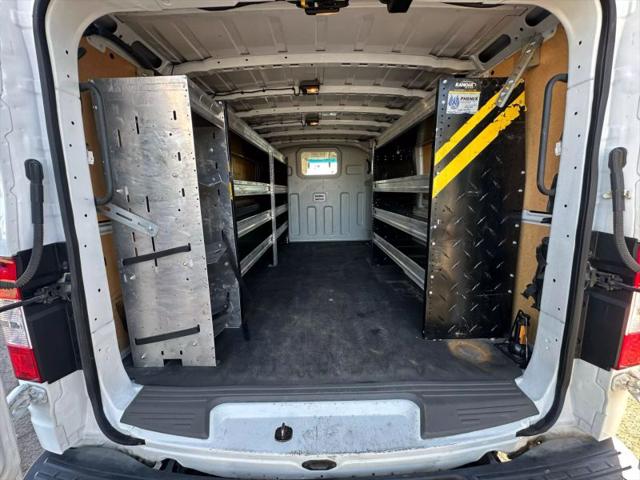 2021 Nissan 3500 SV Standard Roof V8