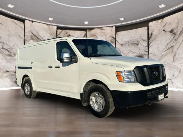 2021 Nissan 3500 SV Standard Roof V8