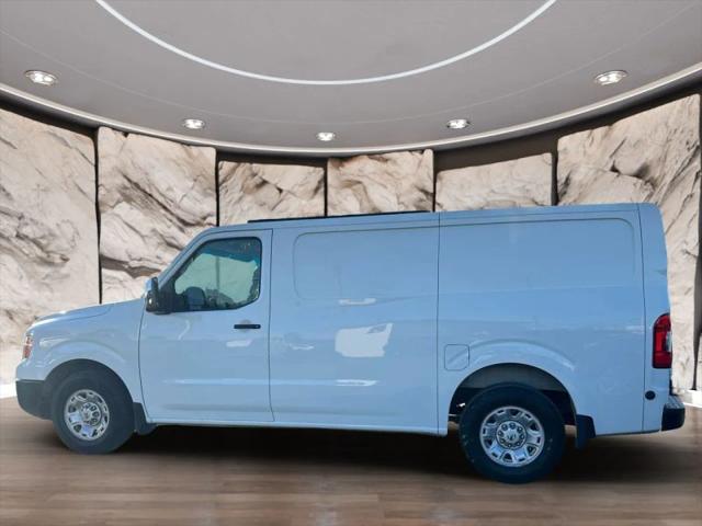2021 Nissan 3500 SV Standard Roof V8