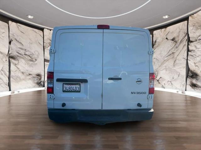 2021 Nissan 3500 SV Standard Roof V8