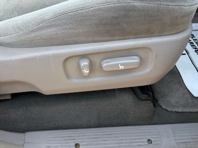 2005 Toyota Sequoia SR5 V8