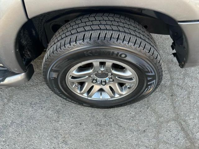 2005 Toyota Sequoia SR5 V8