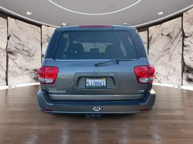 2005 Toyota Sequoia SR5 V8