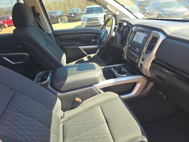 2018 Nissan Titan SV