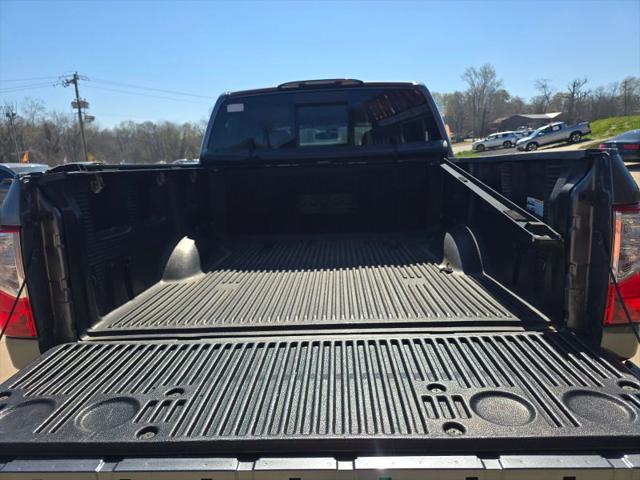2018 Nissan Titan SV