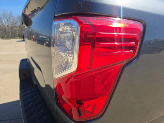 2018 Nissan Titan SV