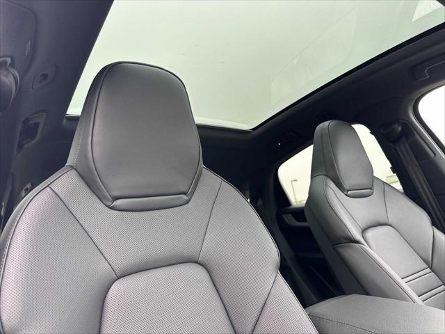 2025 Porsche Cayenne Coupe AWD