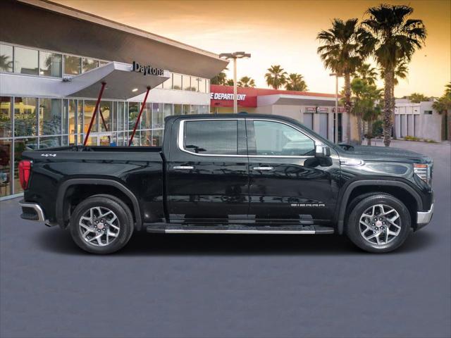 2022 GMC Sierra 1500 4WD Crew Cab Short Box SLT
