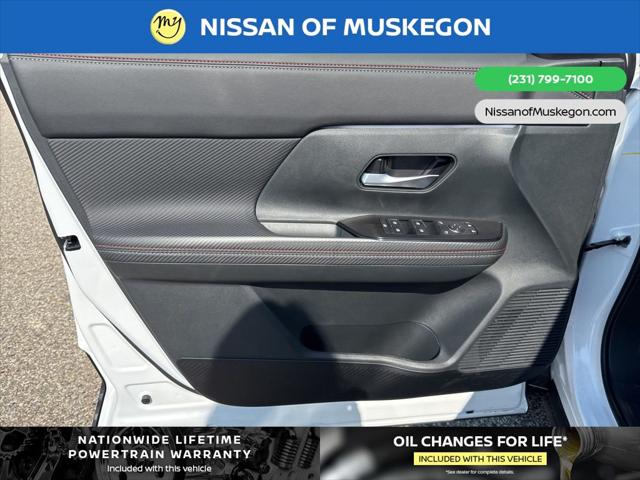 2025 Nissan Kicks SR Intelligent AWD