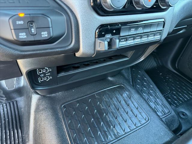2025 Ram 5500 Tradesman/Big Horn