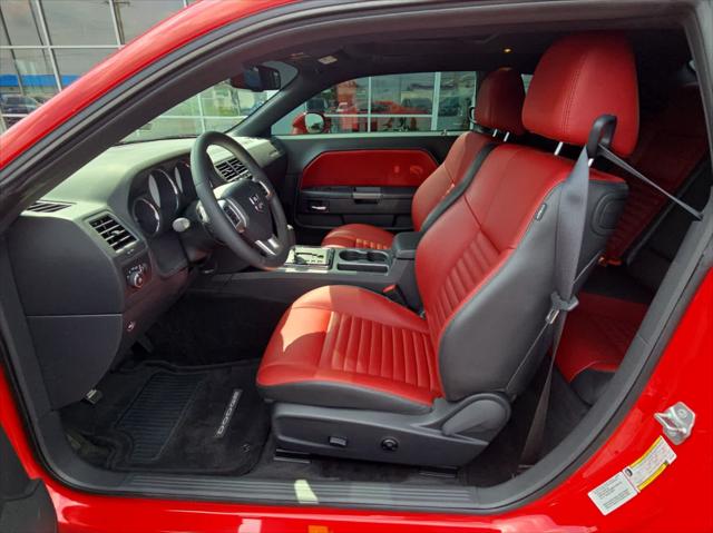 Used 2014 Dodge Challenger For Sale in Wilmington, OH
