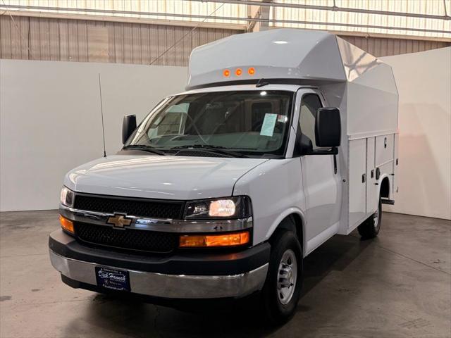 2025 Chevrolet Express Cutaway Work Van
