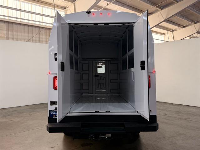 2025 Chevrolet Express Cutaway Work Van
