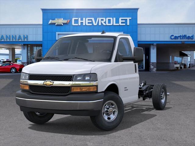 2025 Chevrolet Express Cutaway Work Van