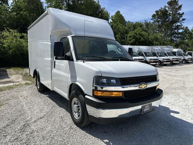 2025 Chevrolet Express Cutaway Work Van