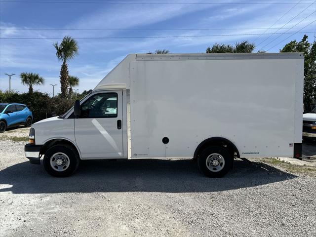 2025 Chevrolet Express Cutaway Work Van
