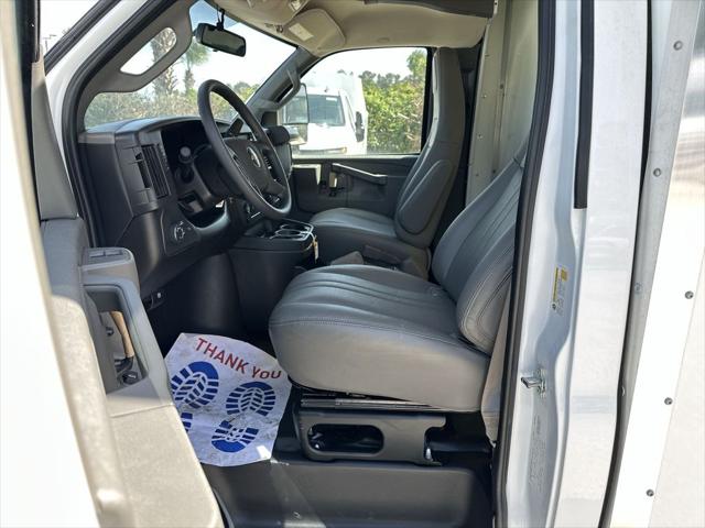 2025 Chevrolet Express Cutaway Work Van