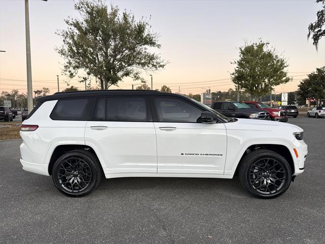 2025 Jeep Grand Cherokee GRAND CHEROKEE L SUMMIT RESERVE 4X4