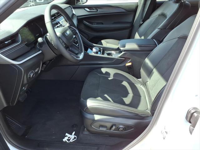 2025 Jeep Grand Cherokee GRAND CHEROKEE ALTITUDE X 4X4 2025 Jeep Grand Cherokee GRAND CHEROKEE ALTITUDE X 4X4