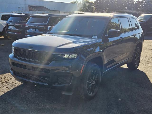 2025 Jeep Grand Cherokee GRAND CHEROKEE L ALTITUDE 4X4