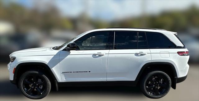 2025 Jeep Grand Cherokee GRAND CHEROKEE ALTITUDE X 4X4