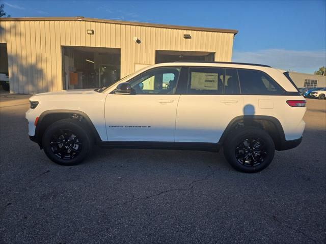 2025 Jeep Grand Cherokee GRAND CHEROKEE ALTITUDE X 4X4