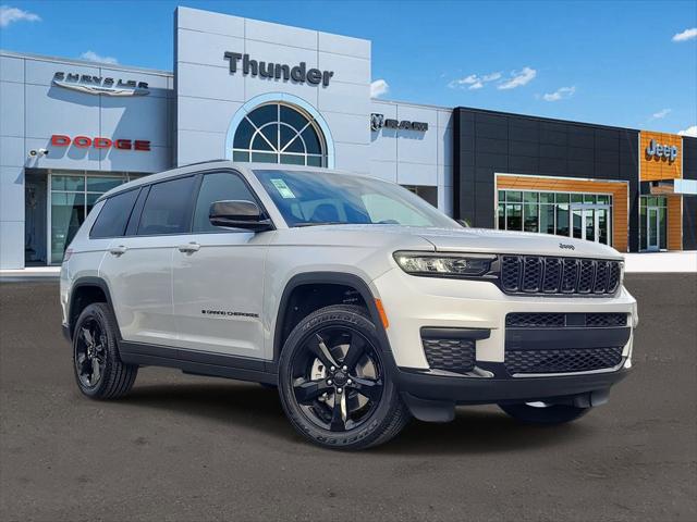 2025 Jeep Grand Cherokee GRAND CHEROKEE L ALTITUDE 4X2 2025 Jeep Grand Cherokee GRAND CHEROKEE L ALTITUDE 4X2