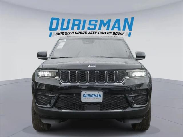 2025 Jeep Grand Cherokee GRAND CHEROKEE LAREDO X 4X4