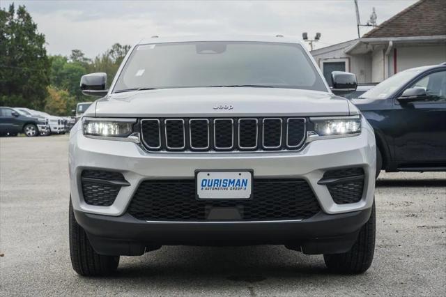 2025 Jeep Grand Cherokee GRAND CHEROKEE LAREDO X 4X4