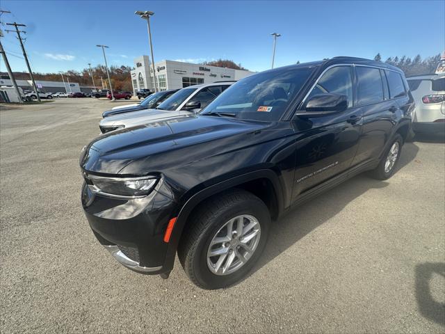 2025 Jeep Grand Cherokee GRAND CHEROKEE L LAREDO X 4X4 2025 Jeep Grand Cherokee GRAND CHEROKEE L LAREDO X 4X4