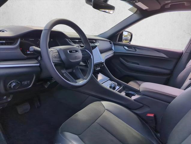 2025 Jeep Grand Cherokee L Altitude X 4x2