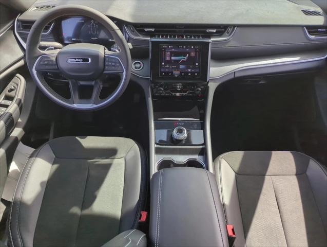 2025 Jeep Grand Cherokee L Altitude X 4x2