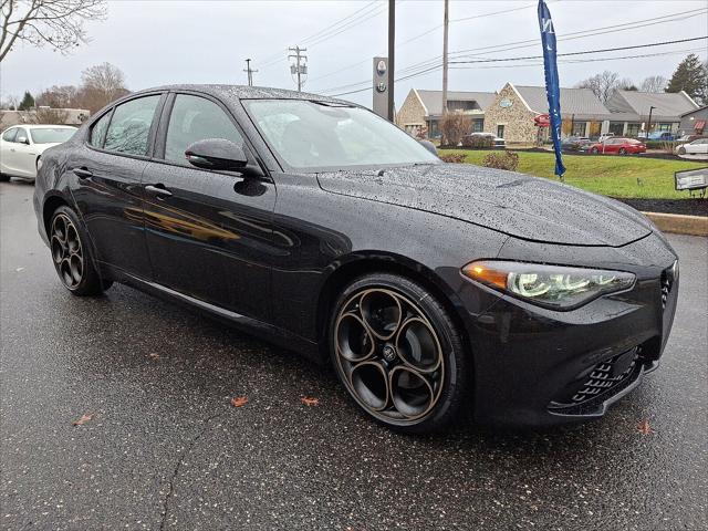 2025 Alfa Romeo Giulia GIULIA INTENSA AWD