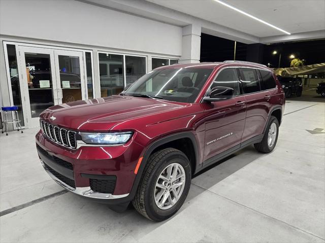 2025 Jeep Grand Cherokee GRAND CHEROKEE L LAREDO 4X4