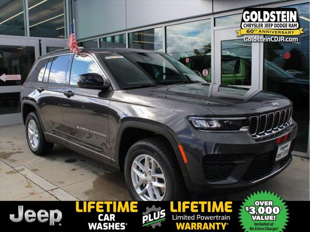 2025 Jeep Grand Cherokee GRAND CHEROKEE LAREDO X 4X4