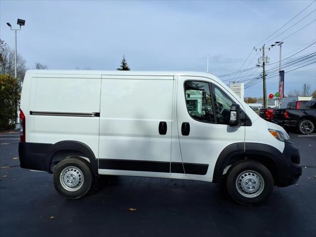 2026 Ram ProMaster Cargo Van Tradesman Low Roof 118" WB w/Pass Seat