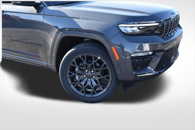 2025 Jeep Grand Cherokee GRAND CHEROKEE SUMMIT 4X4