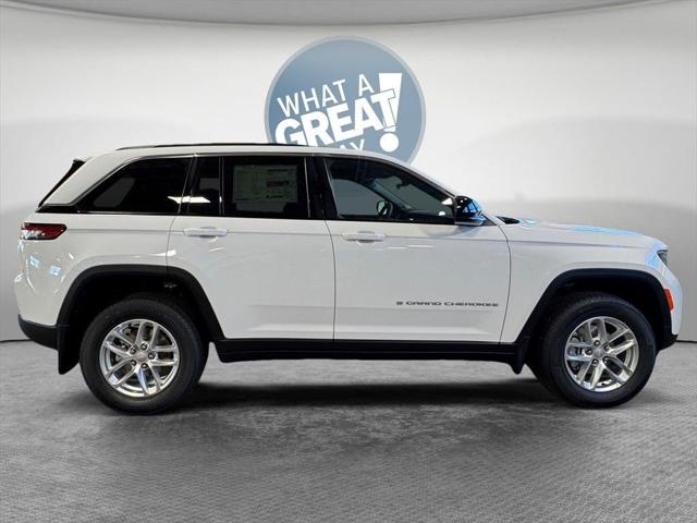 2025 Jeep Grand Cherokee GRAND CHEROKEE LAREDO X 4X4 2025 Jeep Grand Cherokee GRAND CHEROKEE LAREDO X 4X4