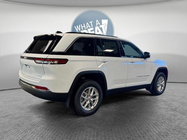 2025 Jeep Grand Cherokee GRAND CHEROKEE LAREDO X 4X4 2025 Jeep Grand Cherokee GRAND CHEROKEE LAREDO X 4X4