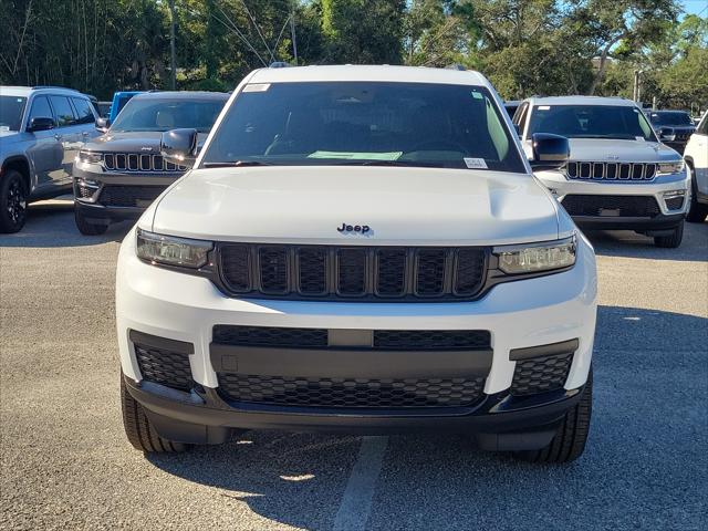 2025 Jeep Grand Cherokee GRAND CHEROKEE L ALTITUDE 4X4