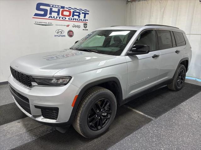 2025 Jeep Grand Cherokee GRAND CHEROKEE L LAREDO X 4X4