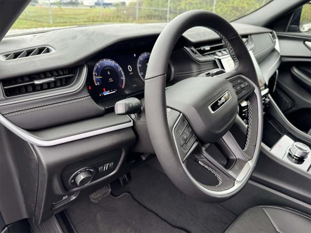 2025 Jeep Grand Cherokee GRAND CHEROKEE L ALTITUDE X 4X4 2025 Jeep Grand Cherokee GRAND CHEROKEE L ALTITUDE X 4X4