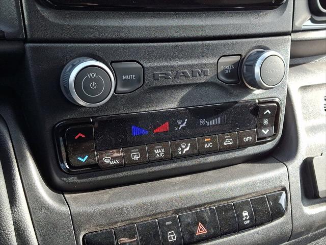 2026 Ram ProMaster Cargo Van Tradesman High Roof 136" WB w/Pass Seat